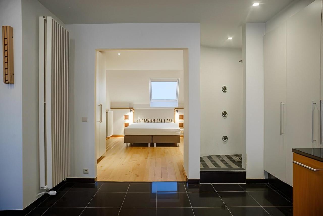Big And Comfortable Triplex In Knokke エクステリア 写真