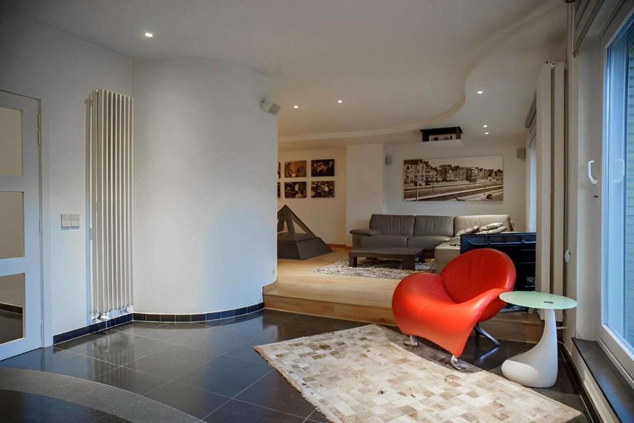 Big And Comfortable Triplex In Knokke エクステリア 写真