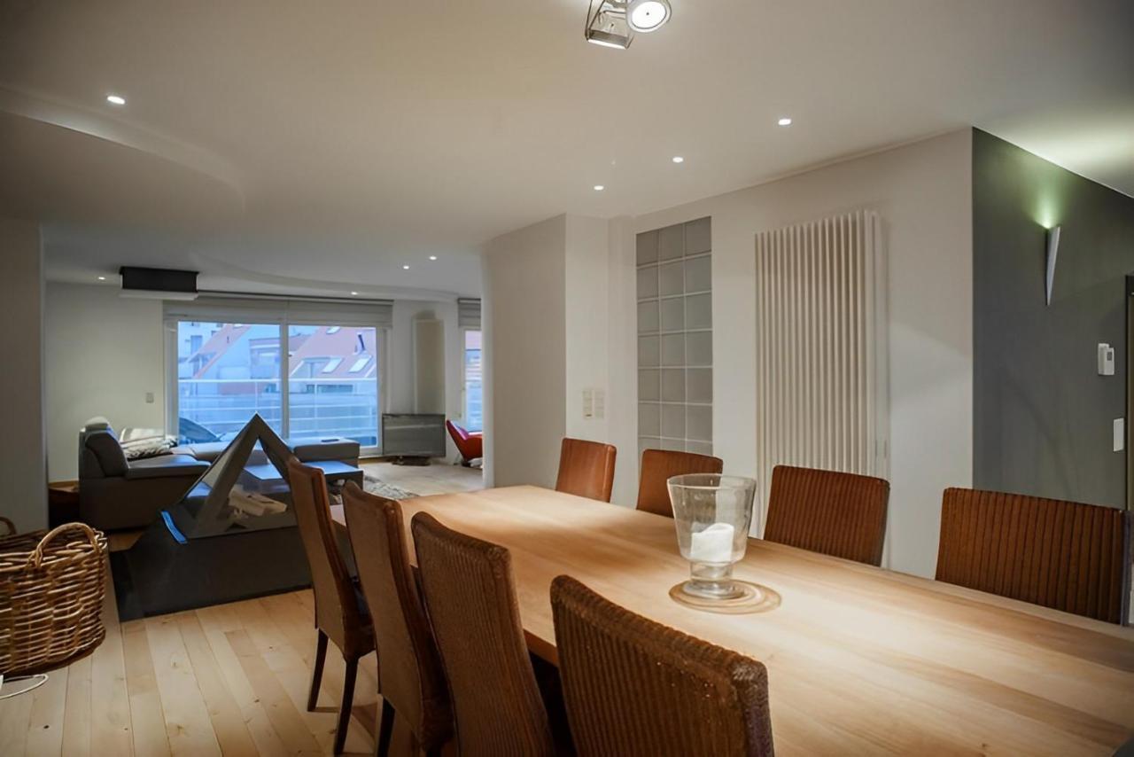 Big And Comfortable Triplex In Knokke エクステリア 写真