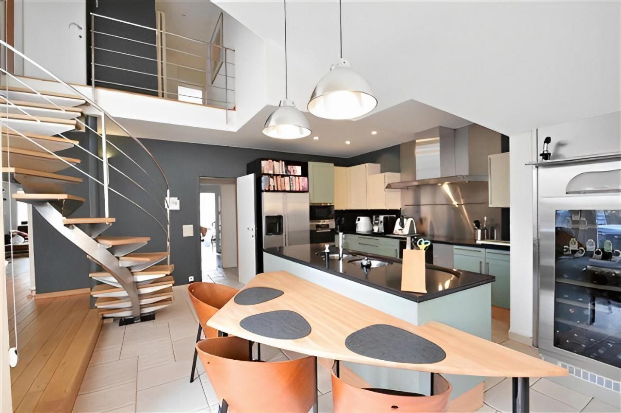Big And Comfortable Triplex In Knokke エクステリア 写真
